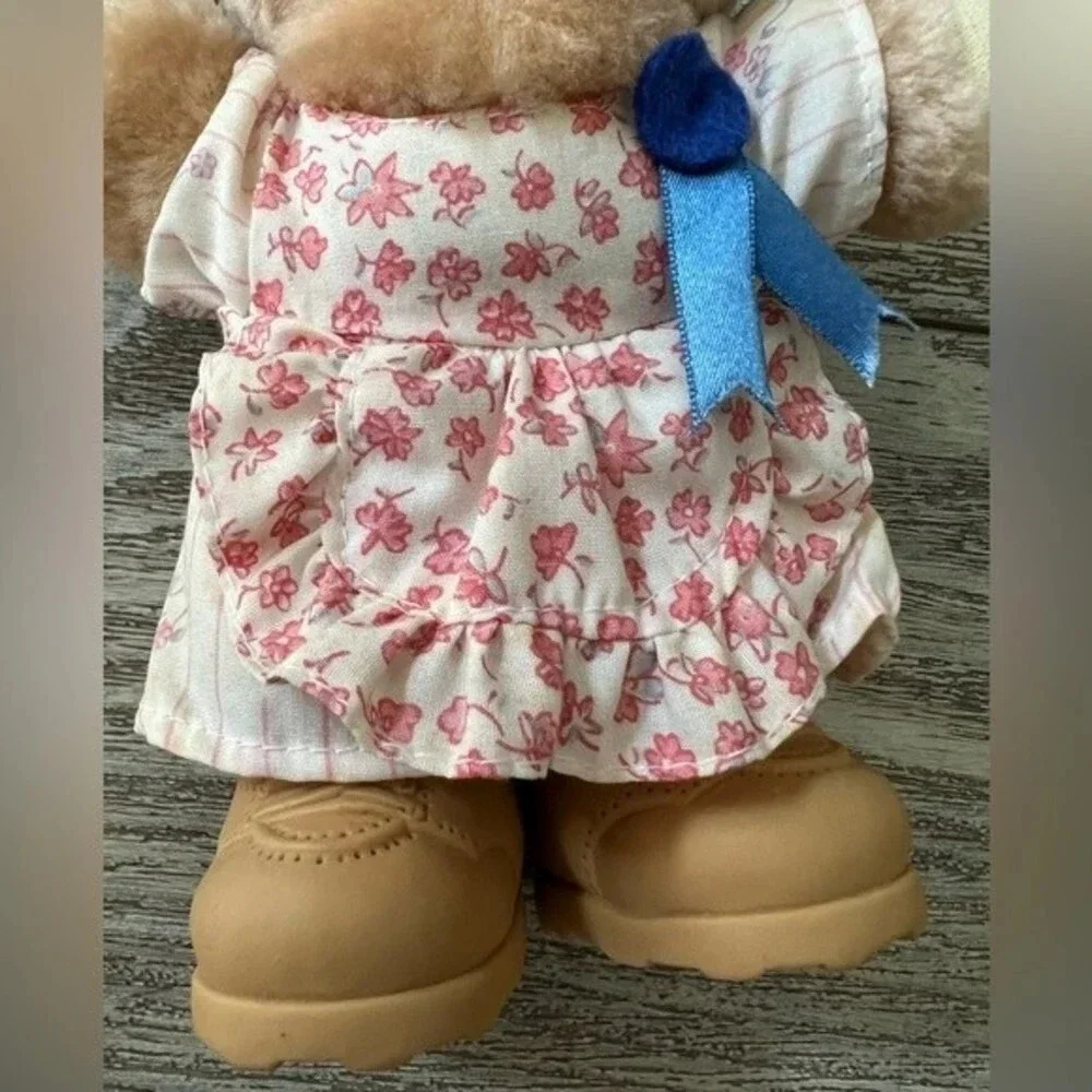 Vintage 1986 Wendy's Furskins Hattie Mini Bear Plush Stuffed Animal Blue Ribbon